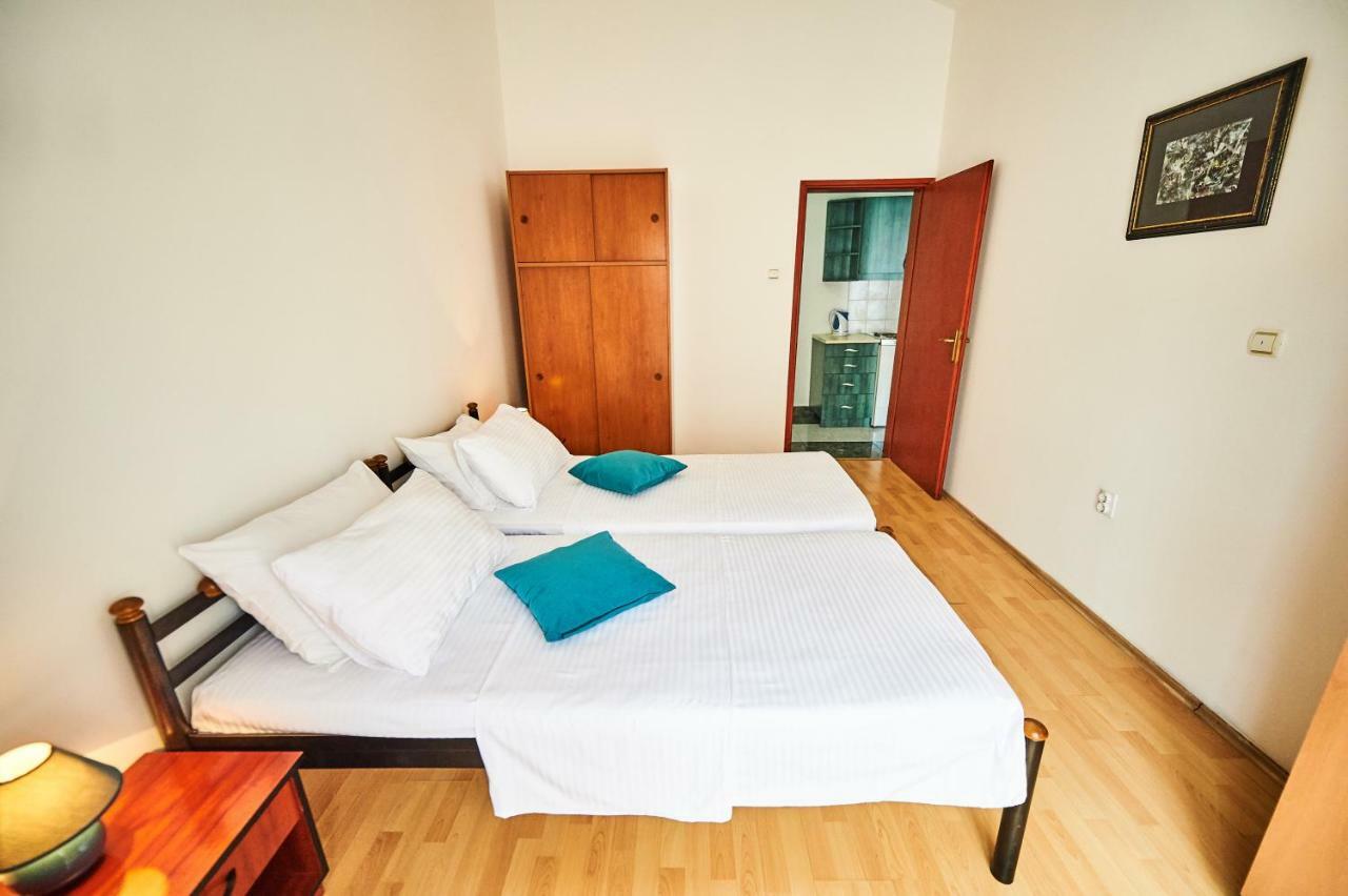 Family Apartments Mont Budva Extérieur photo