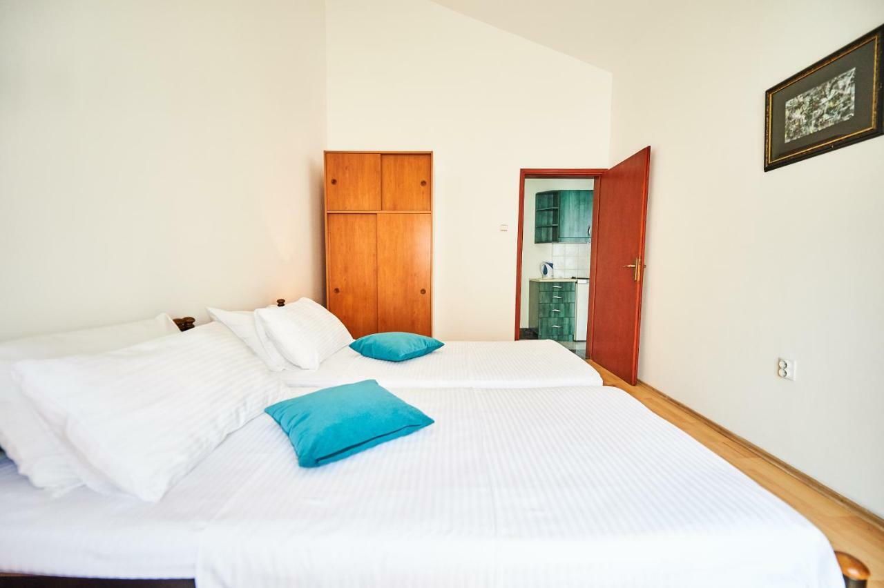 Family Apartments Mont Budva Extérieur photo